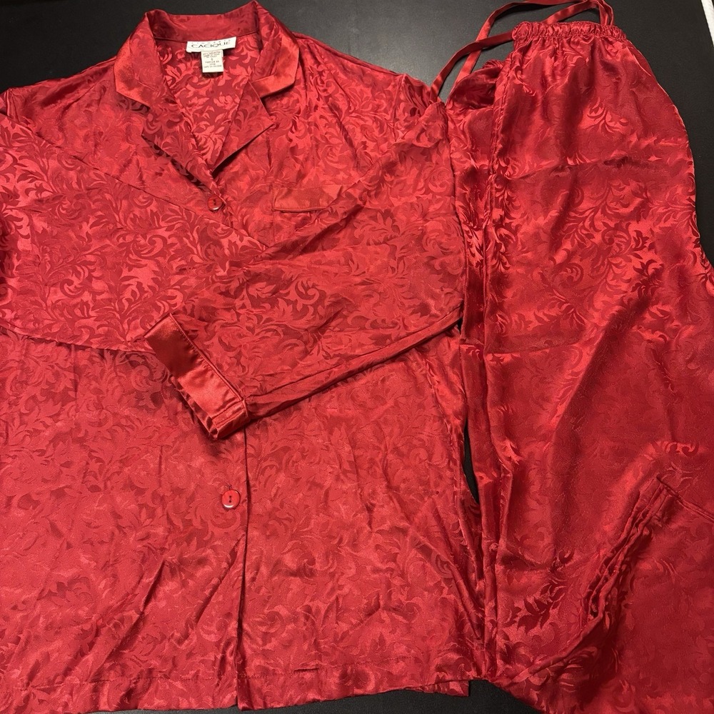 Vtg Cacique Lingerie Pajama Set‎ Womens Size 8 Satin Polyester Paisley Red